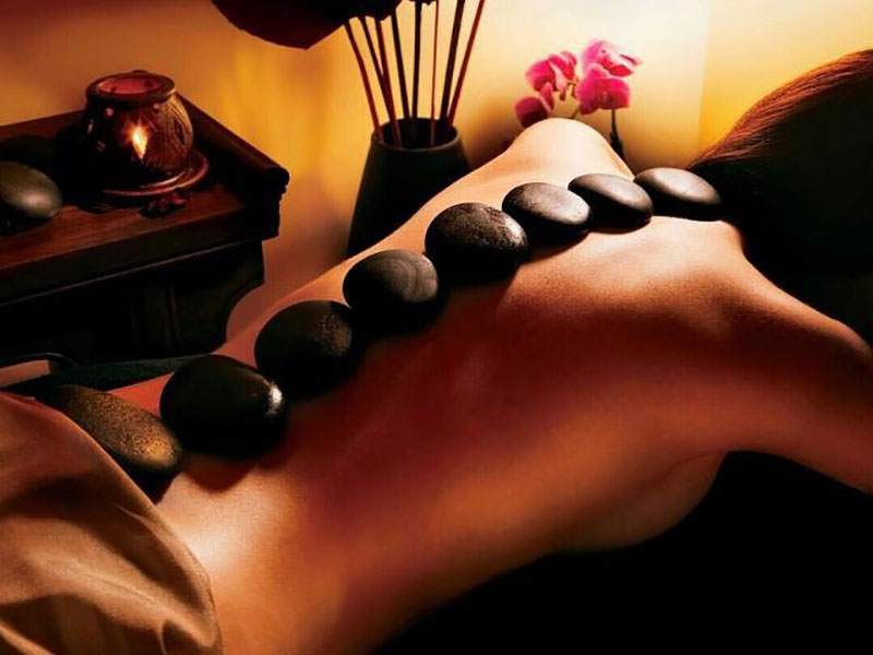 Cách sử dụng đá nóng massage