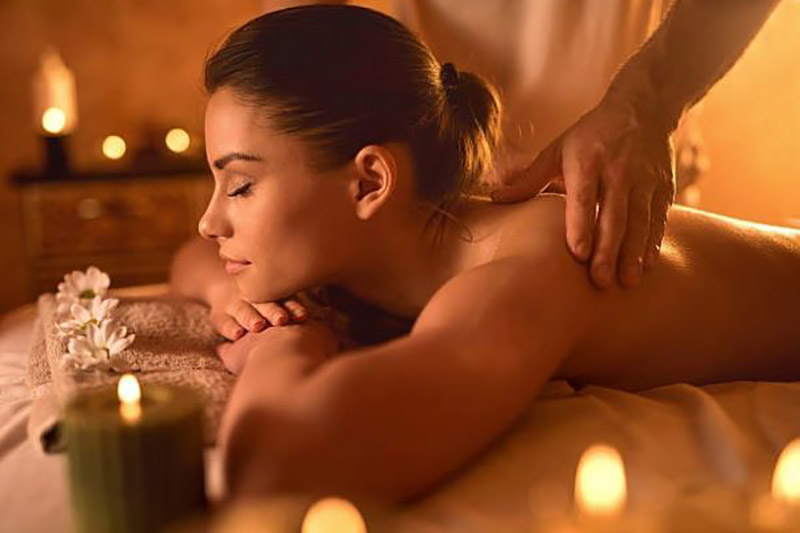 Massage bấm huyệt trị liệu là gì?